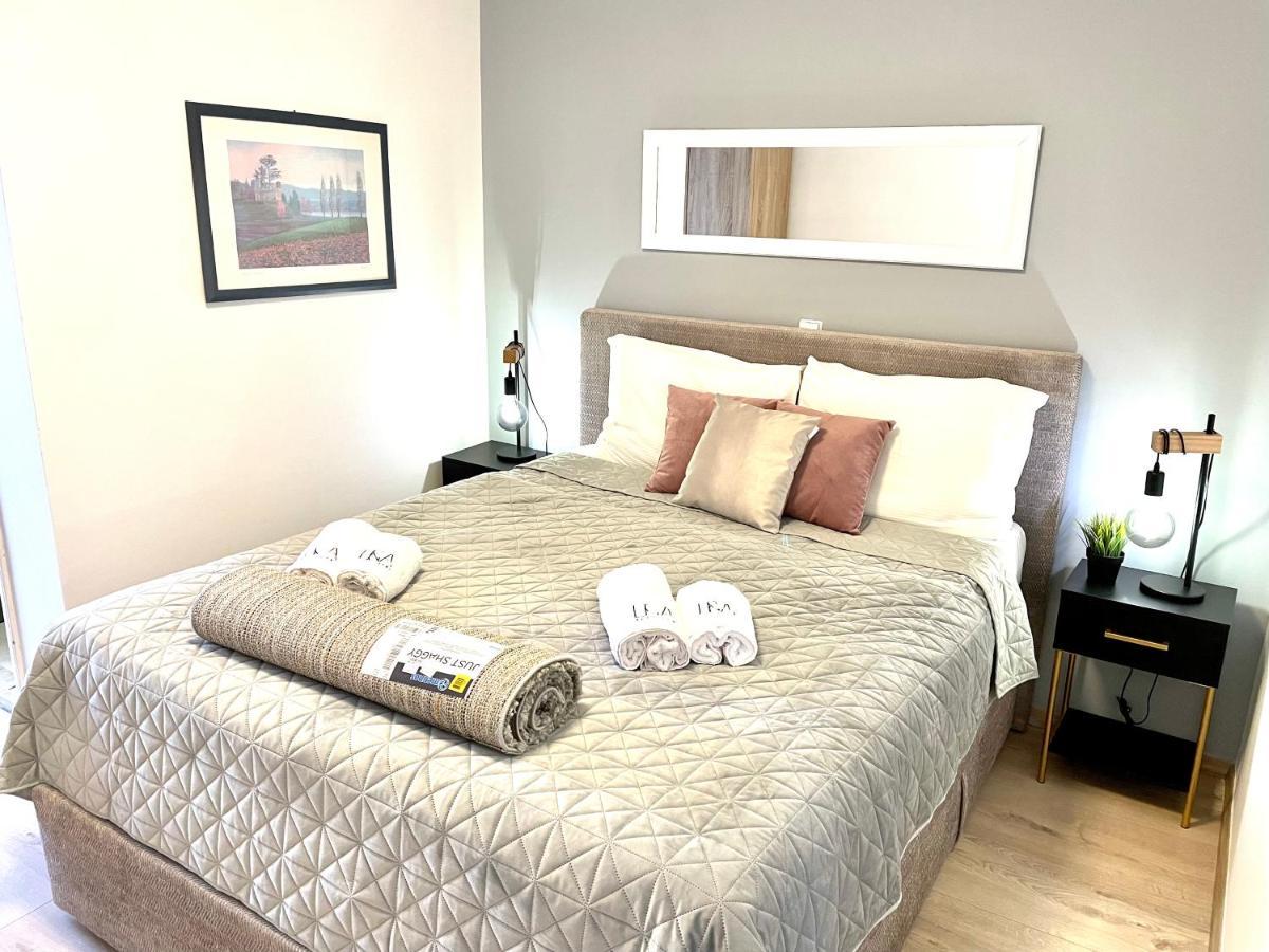 D&A Apartment With Private Swimming Pool Pula Ngoại thất bức ảnh