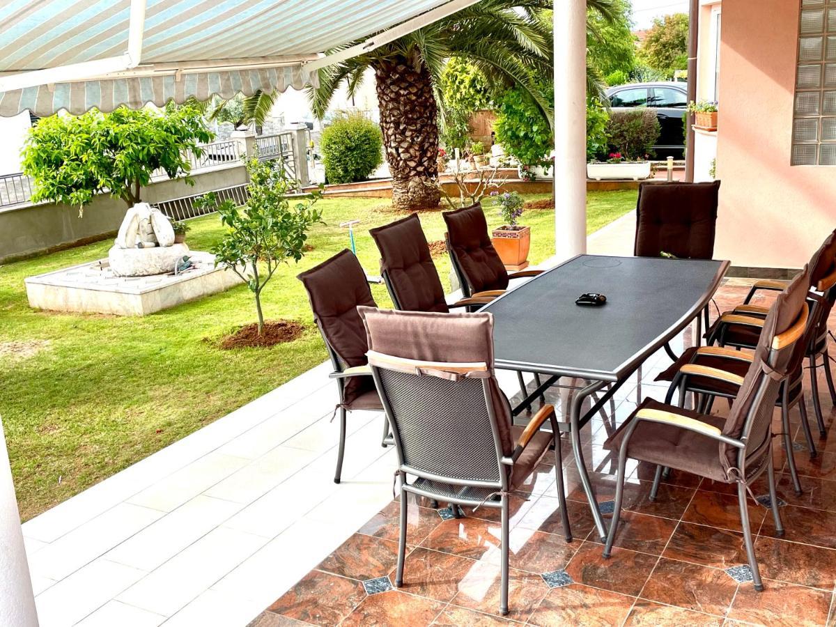 D&A Apartment With Private Swimming Pool Pula Ngoại thất bức ảnh